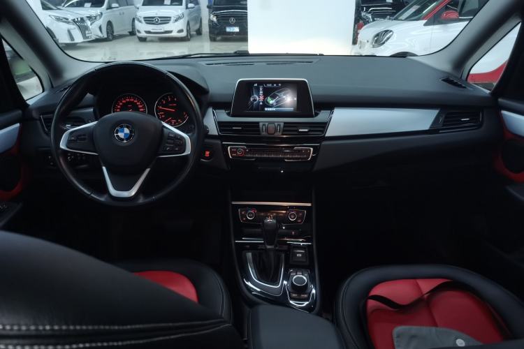 Used BMW 2 Series Gran Tourer 2015 218i Leading Model Center Console