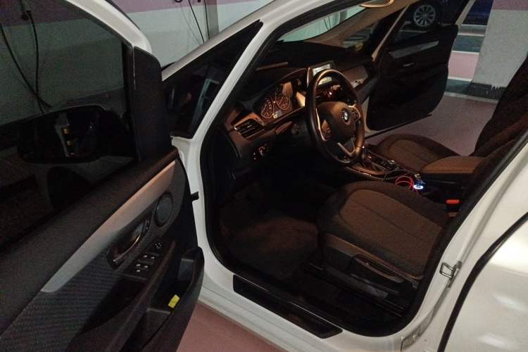 Used BMW 2 Series Gran Tourer 2015 218i Leading Model Driver Seat
