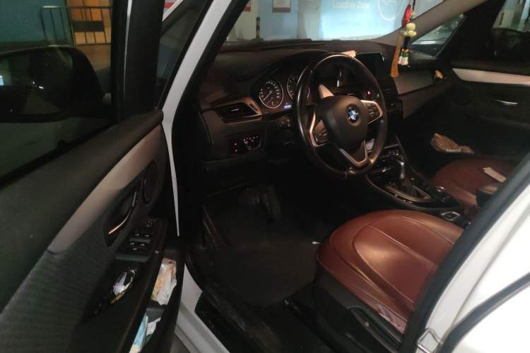 Used BMW 2 Series Gran Tourer 2015 218i Leading Model Driver Seat