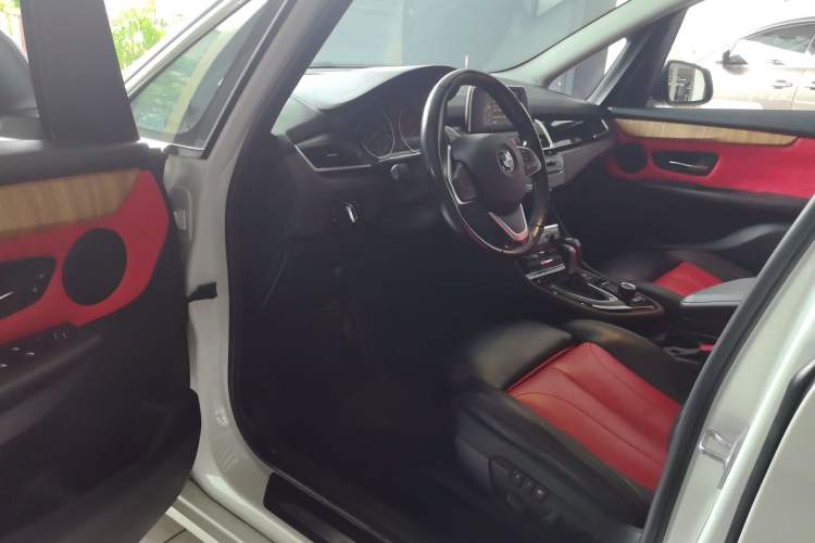 Used BMW 2 Series Gran Tourer 2015 218i Sports Design Package Driver Seat