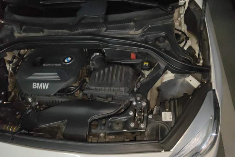Used BMW 2 Series Gran Tourer 2015 218i Sports Design Package Engine Bay Left