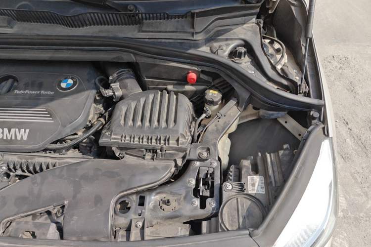 Used BMW 2 Series Gran Tourer 2015 218i Sports Design Package Engine Bay Left