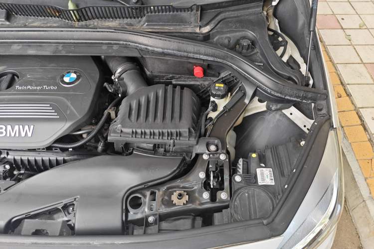Used BMW 2 Series Gran Tourer 2015 218i Sports Design Package Engine Bay Left
