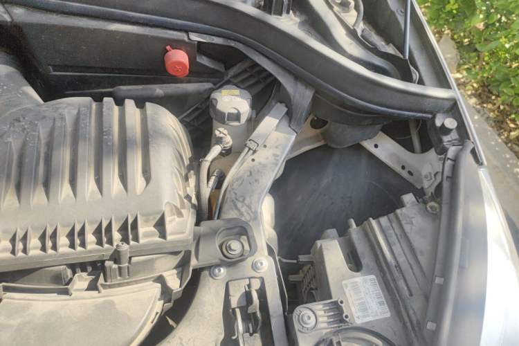 Used BMW 2 Series Gran Tourer 2015 218i Leading Model Engine Bay Left