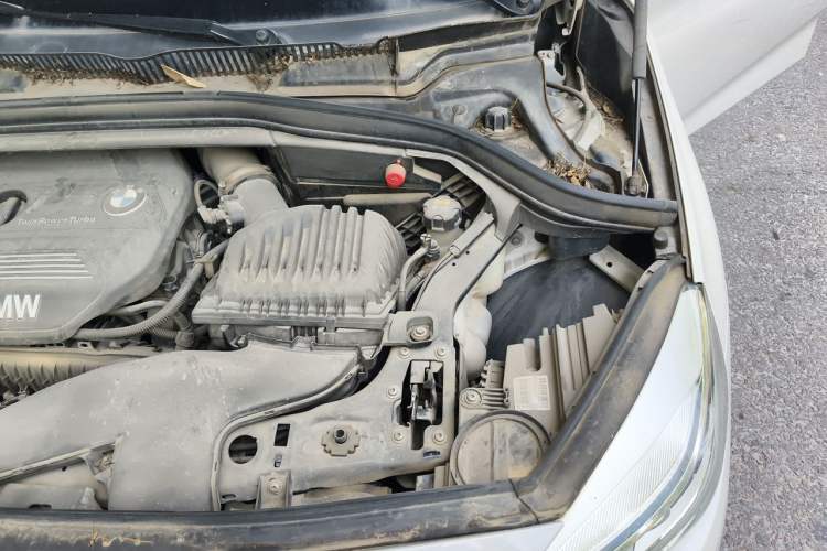 Used BMW 2 Series Gran Tourer 2015 218i Sports Design Package Engine Bay Left