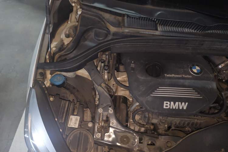 Used BMW 2 Series Gran Tourer 2015 218i Sports Design Package Engine Bay Right