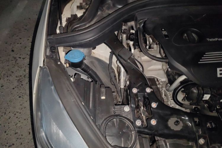 Used BMW 2 Series Gran Tourer 2015 218i Leading Model Engine Bay Right