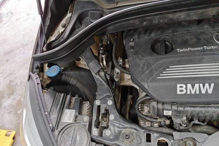 Used BMW 2 Series Gran Tourer 2015 218i Sports Design Package Engine Bay Right