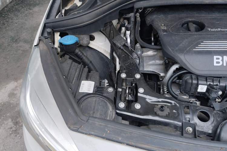Used BMW 2 Series Gran Tourer 2015 218i Sports Design Package Engine Bay Right