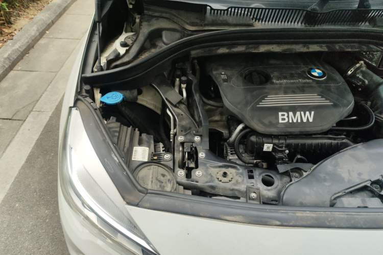 Used BMW 2 Series Gran Tourer 2015 218i Sports Design Package Engine Bay Right