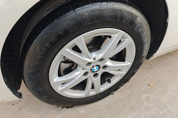 Used BMW 2 Series Gran Tourer 2015 218i Leading Model Exterior 2