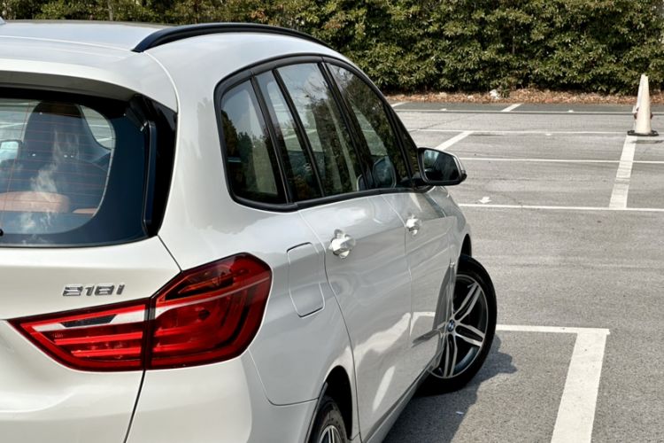 Used BMW 2 Series Gran Tourer 2015 218i Sports Design Package Exterior 3