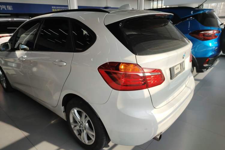 Used BMW 2 Series Gran Tourer 2015 218i Leading Model Exterior 3