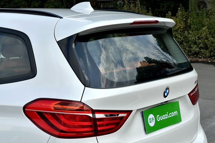 Used BMW 2 Series Gran Tourer 2015 218i Sports Design Package Exterior 4