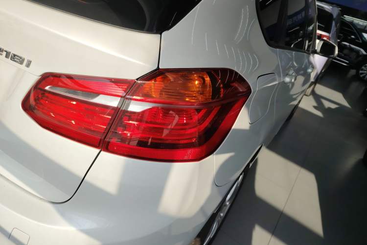Used BMW 2 Series Gran Tourer 2015 218i Leading Model Exterior 6