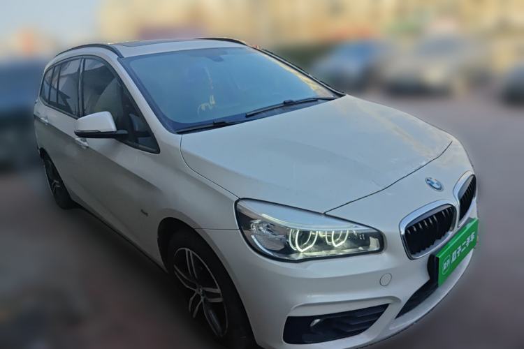 Used BMW 2 Series Gran Tourer 2015 218i Leading Model Front Right 45 Deg