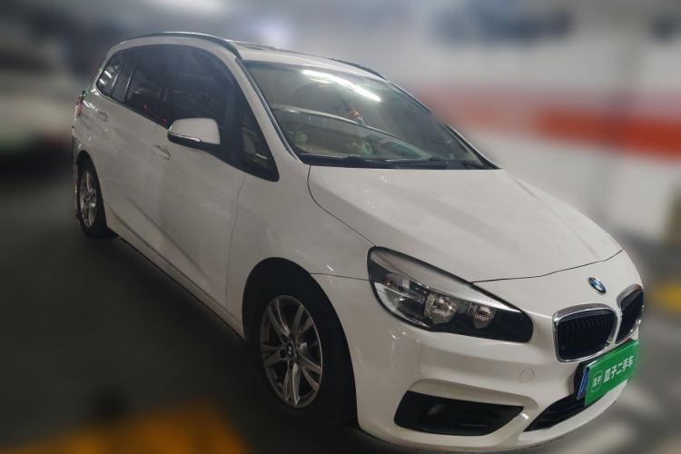 Used BMW 2 Series Gran Tourer 2015 218i Leading Model Front Right 45 Deg
