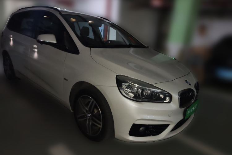 Used BMW 2 Series Gran Tourer 2015 218i Sports Design Package Front Right 45 Deg
