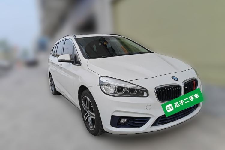 Used BMW 2 Series Gran Tourer 2015 218i Sports Design Package Front Right 45 Deg