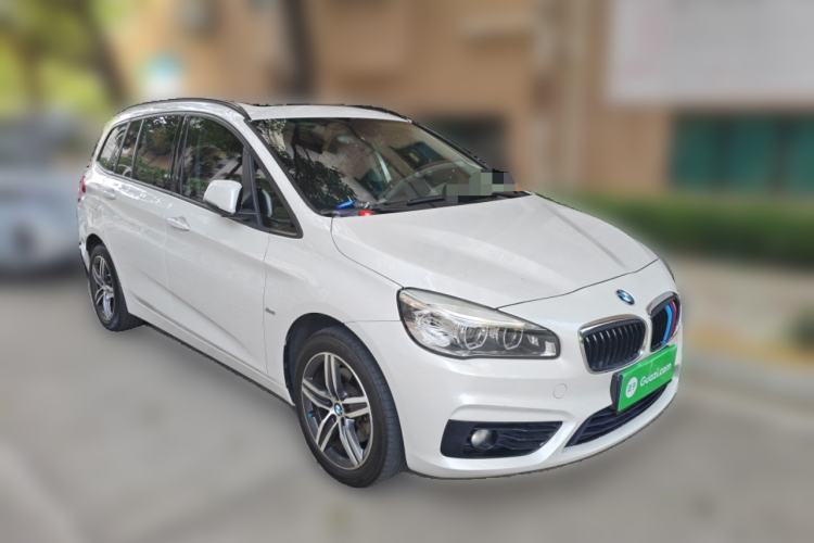 Used BMW 2 Series Gran Tourer 2015 218i Sports Design Package Front Right 45 Deg