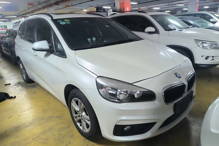 Used BMW 2 Series Gran Tourer 2015 218i Leading Model Front Right 45 Deg