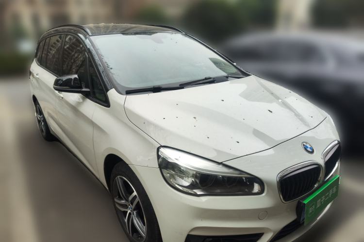 Used BMW 2 Series Gran Tourer 2015 218i Sports Design Package Front Right 45 Deg