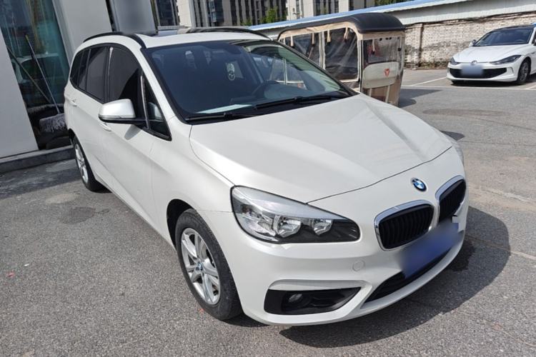 Used BMW 2 Series Gran Tourer 2015 218i Leading Model Front Right 45 Deg