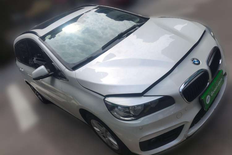 Used BMW 2 Series Gran Tourer 2015 218i Leading Model Front Right 45 Deg