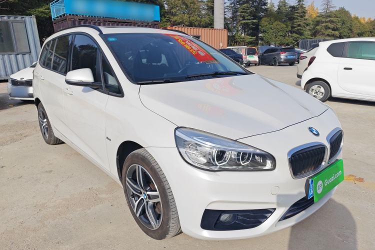 Used BMW 2 Series Gran Tourer 2015 218i Sports Design Package Front Right 45 Deg