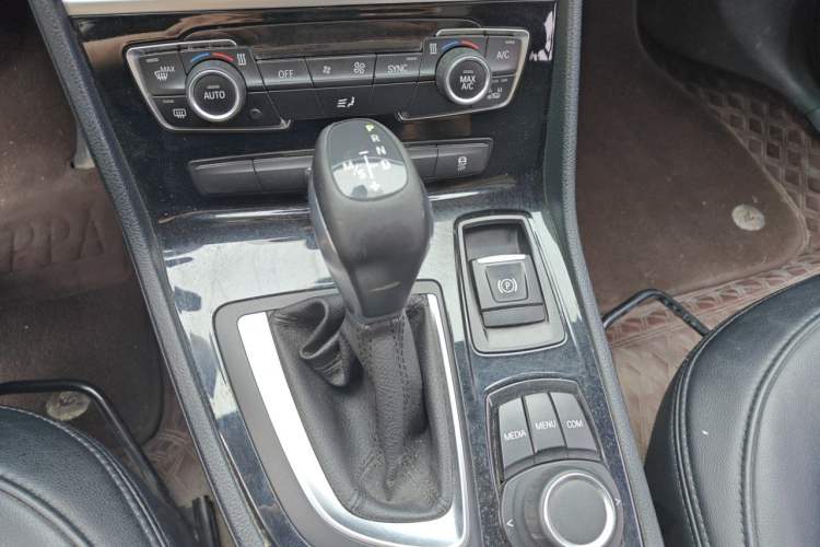 Used BMW 2 Series Gran Tourer 2015 218i Leading Model Gear Lever