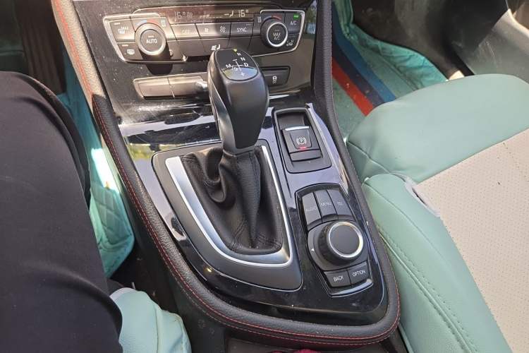 Used BMW 2 Series Gran Tourer 2015 218i Sports Design Package Gear Lever