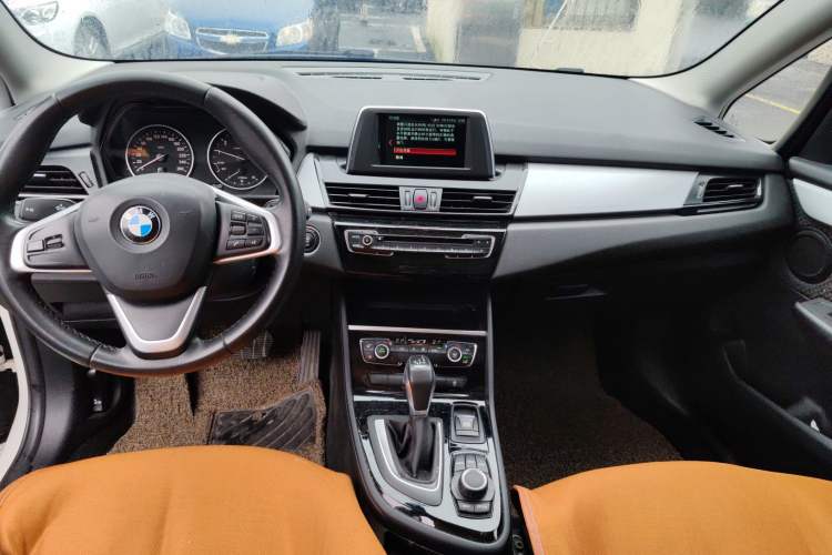 Used BMW 2 Series Gran Tourer 2015 218i Leading Model Gear Lever