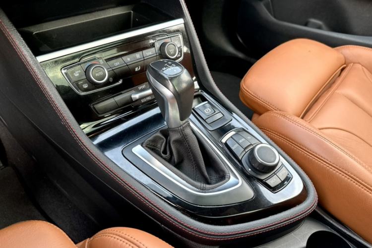 Used BMW 2 Series Gran Tourer 2015 218i Sports Design Package Gear Lever