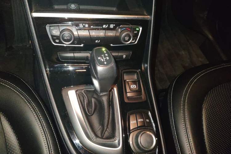 Used BMW 2 Series Gran Tourer 2015 218i Leading Model Gear Lever