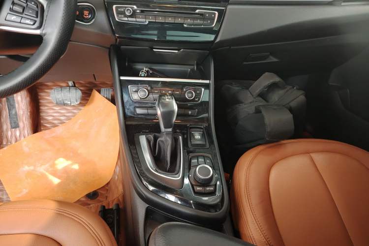 Used BMW 2 Series Gran Tourer 2015 218i Leading Model Gear Lever