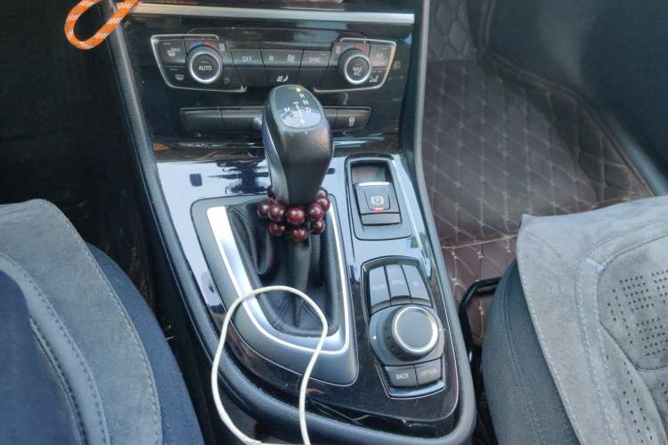 Used BMW 2 Series Gran Tourer 2015 218i Leading Model Gear Lever