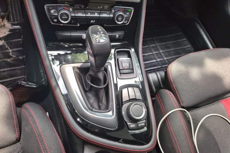 Used BMW 2 Series Gran Tourer 2015 218i Sports Design Package Gear Lever