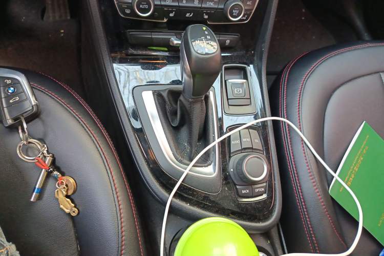 Used BMW 2 Series Gran Tourer 2015 218i Leading Model Gear Lever