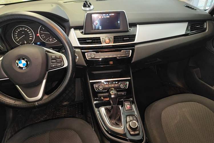 Used BMW 2 Series Gran Tourer 2015 218i Leading Model Gear Lever