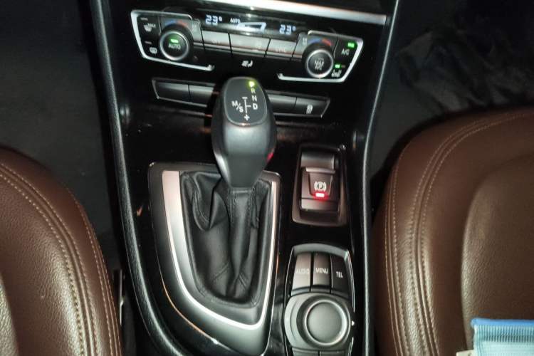 Used BMW 2 Series Gran Tourer 2015 218i Leading Model Gear Lever