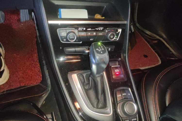 Used BMW 2 Series Gran Tourer 2015 218i Leading Model Gear Lever