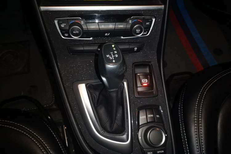 Used BMW 2 Series Gran Tourer 2015 218i Leading Model Gear Lever