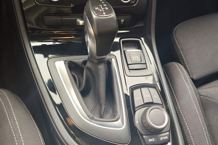 Used BMW 2 Series Gran Tourer 2015 218i Leading Model Gear Lever