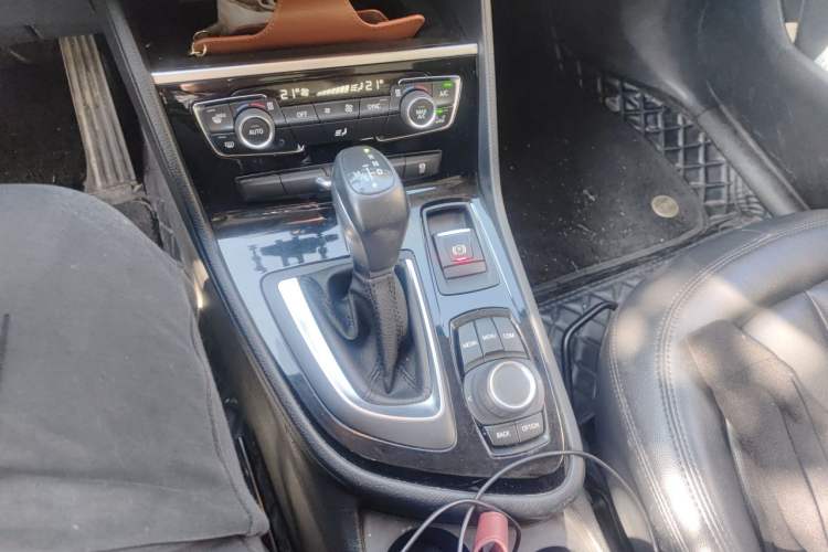 Used BMW 2 Series Gran Tourer 2015 218i Leading Model Gear Lever