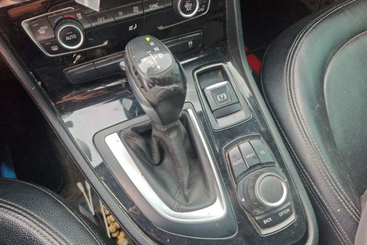 Used BMW 2 Series Gran Tourer 2015 218i Leading Model Gear Lever