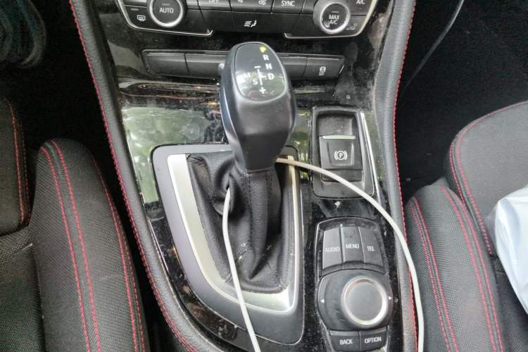 Used BMW 2 Series Gran Tourer 2015 218i Sports Design Package Gear Lever