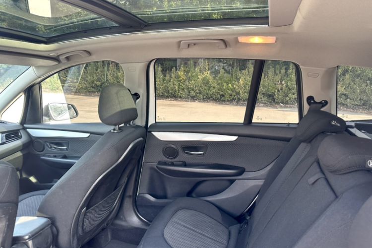 Used BMW 2 Series Gran Tourer 2015 218i Leading Model Interior 1