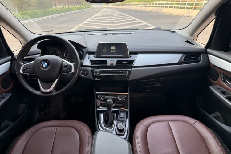 Used BMW 2 Series Gran Tourer 2015 218i Leading Model Interior 1