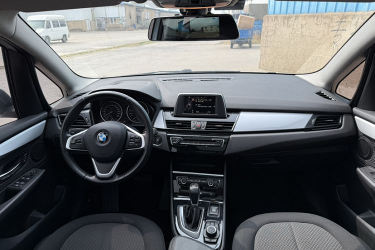 Used BMW 2 Series Gran Tourer 2015 218i Leading Model Interior 1