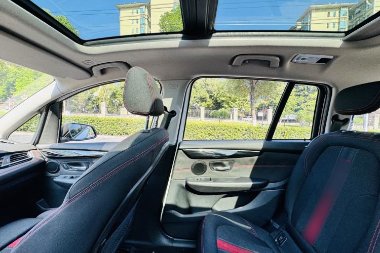Used BMW 2 Series Gran Tourer 2015 218i Sports Design Package Interior 10